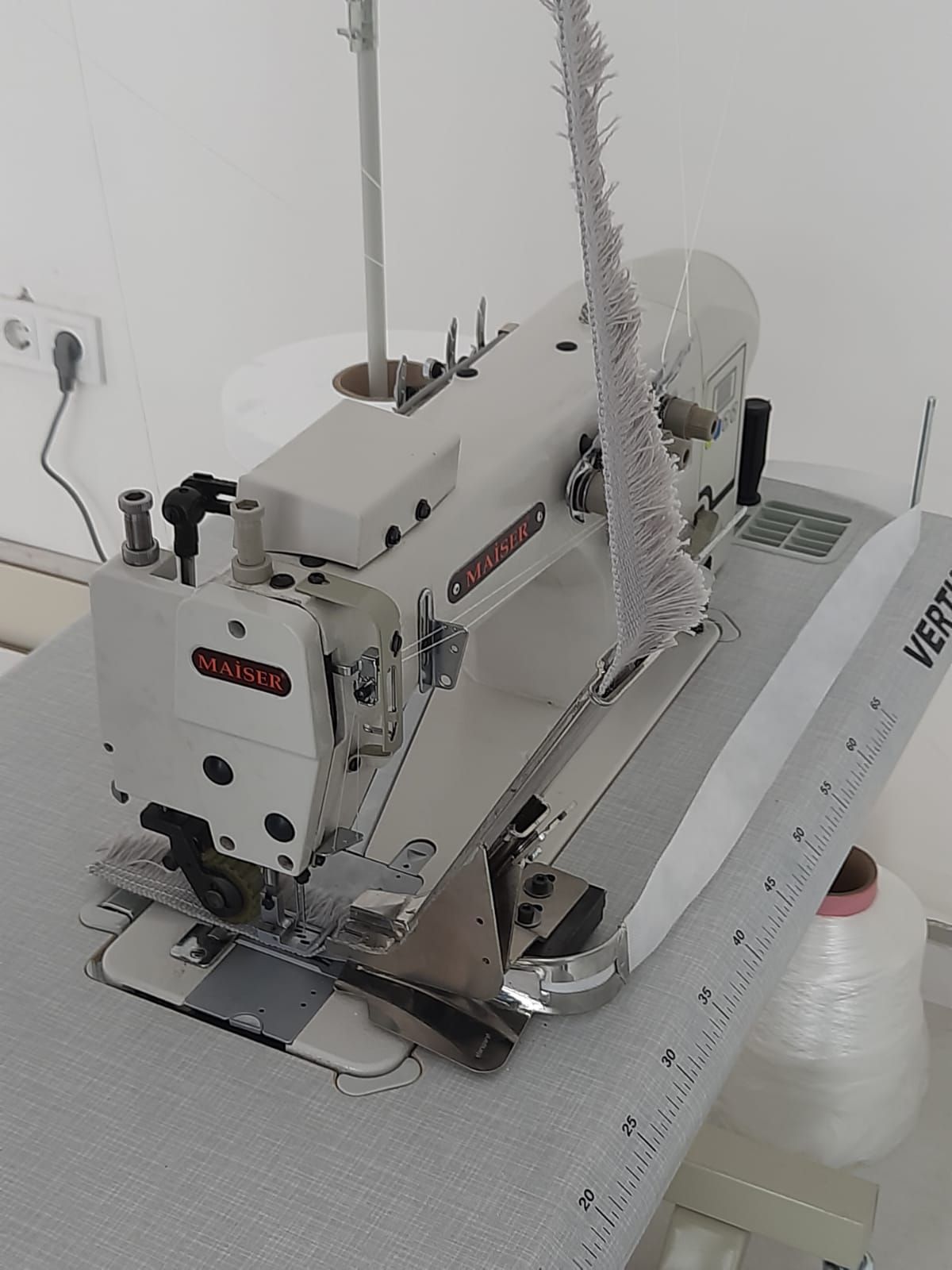 Elektronik Saçak Dikim Makinası